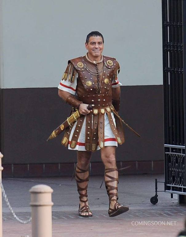 Джордж Клуни предстал в гладиаторских доспехах 