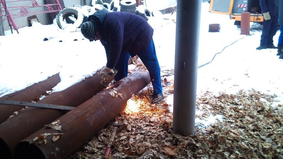 В Марьинке люди подорвались на растяжке при ремонте газопровода
