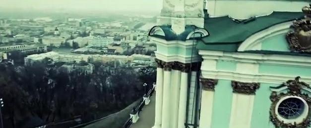 В сети появился новый видеоклип на песню про Киев