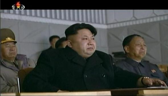 Ким Чен Ын разрыдался на публике: опубликованы фото и видео