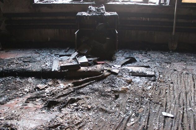 На заклик Кадирова спалили чотири будинки родичів чеченських ополченців: опубліковано відео