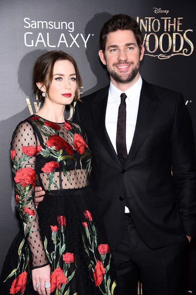 "Чем дальше в лес...": яркая звездная премьера