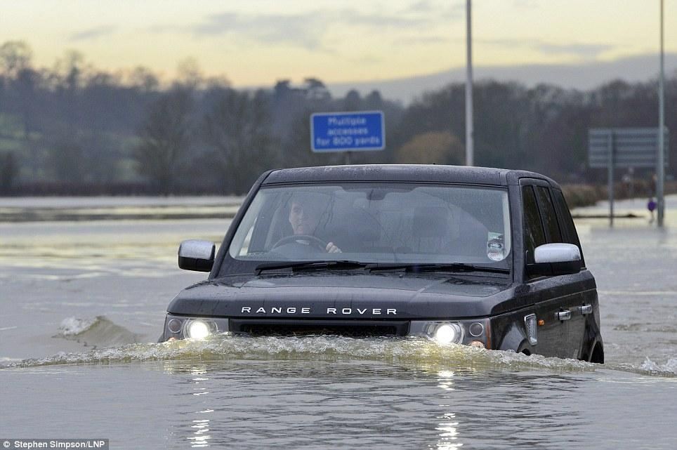 Южная Англия уходит под воду
