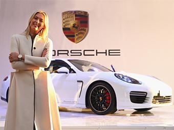 Porsche Panamera стал носить имя известной теннисистки Шараповой