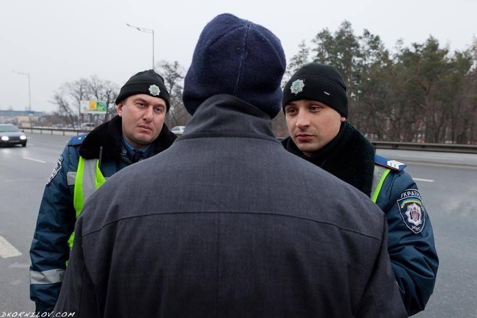У Києві на водія склали протокол за рух в автоколоні