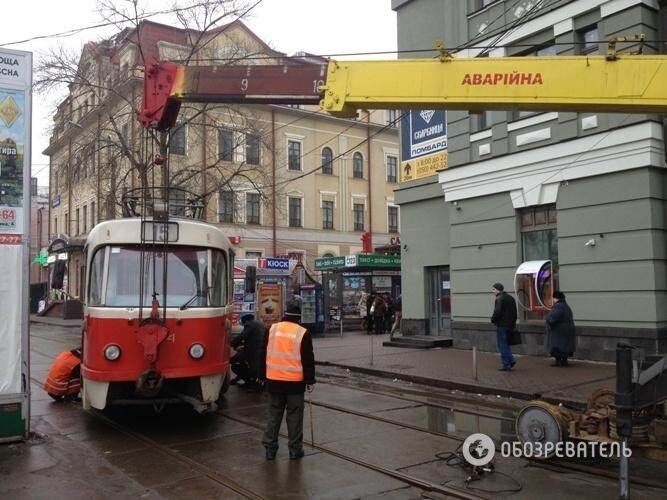 В Киеве сошел с рельс трамвай