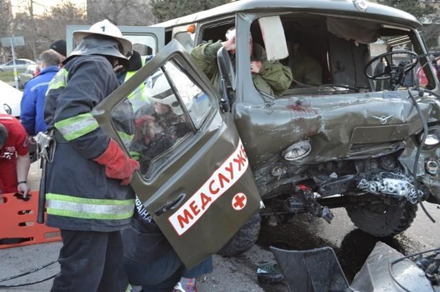 ДТП в Севастополе: восемь пострадавших, одна жертва