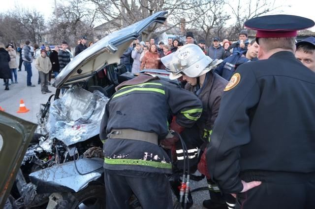 ДТП в Севастополе: восемь пострадавших, одна жертва