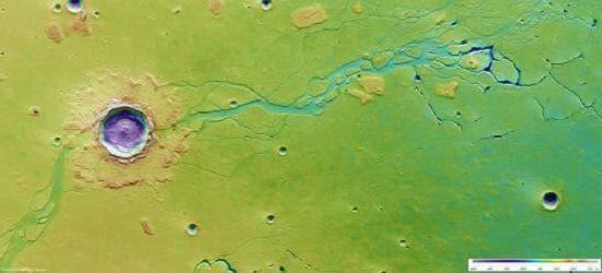 Опубликовано фото 20-километрового кратера на Марсе