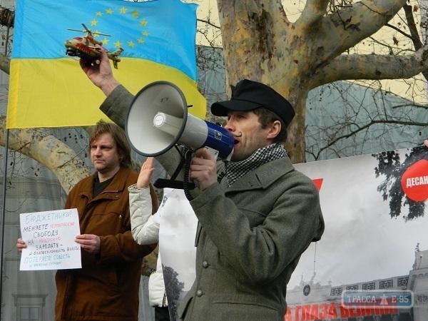 В Одессе евромайдановцы устроили "штурм" здания горсовета
