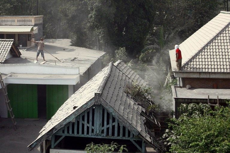 Индонезия: население эвакуируют из-за вулкана