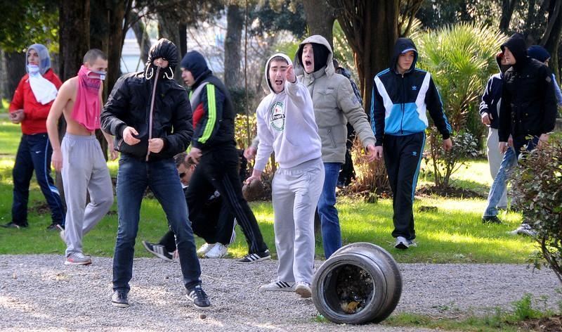 Антиправительственные протесты в Черногории переросли в столкновения с полицией