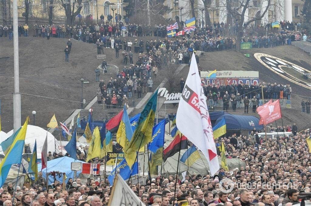 На Народному віче зібралося до 60 тисяч осіб