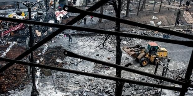 Коммунальщики зажгут свет над баррикадами на Грушевского