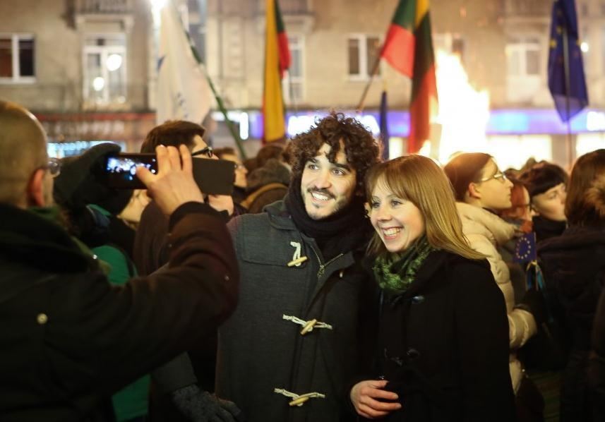 В Литве зажгли костры солидарности с Украиной