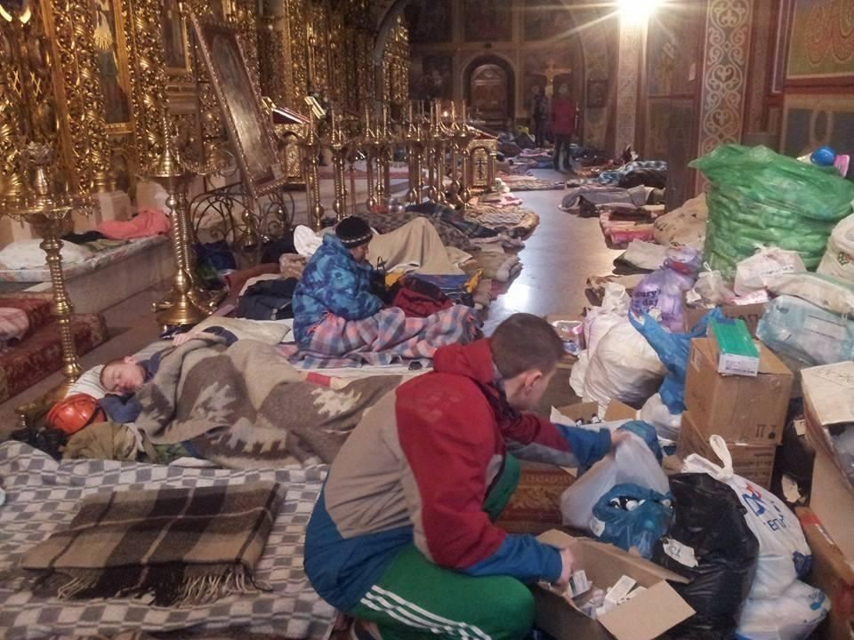 В Михайловском соборе спасли несколько сот раненых – СМИ