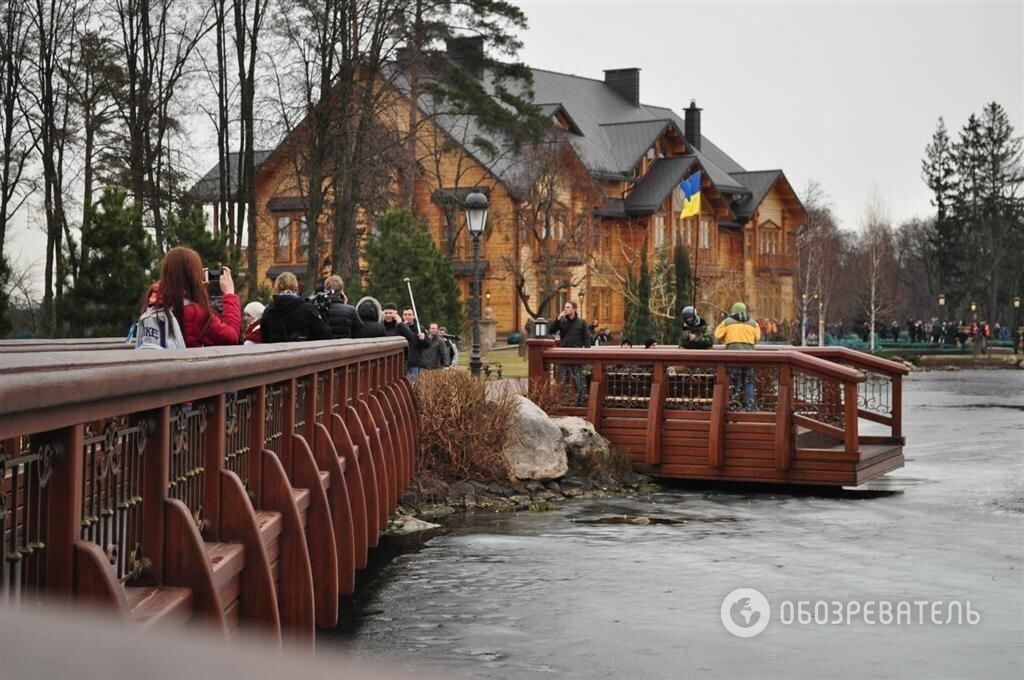 День відкритих дверей у покинутому Межигір'ї. Фоторепортаж