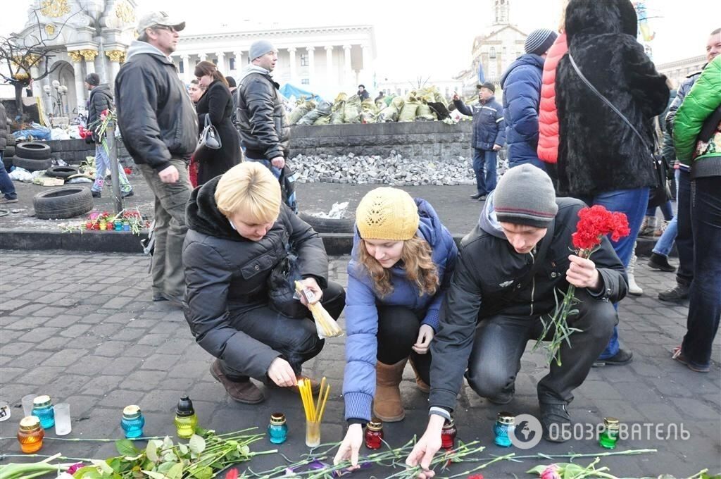 На Майдані оплакують Небесну Сотню. Фоторепортаж