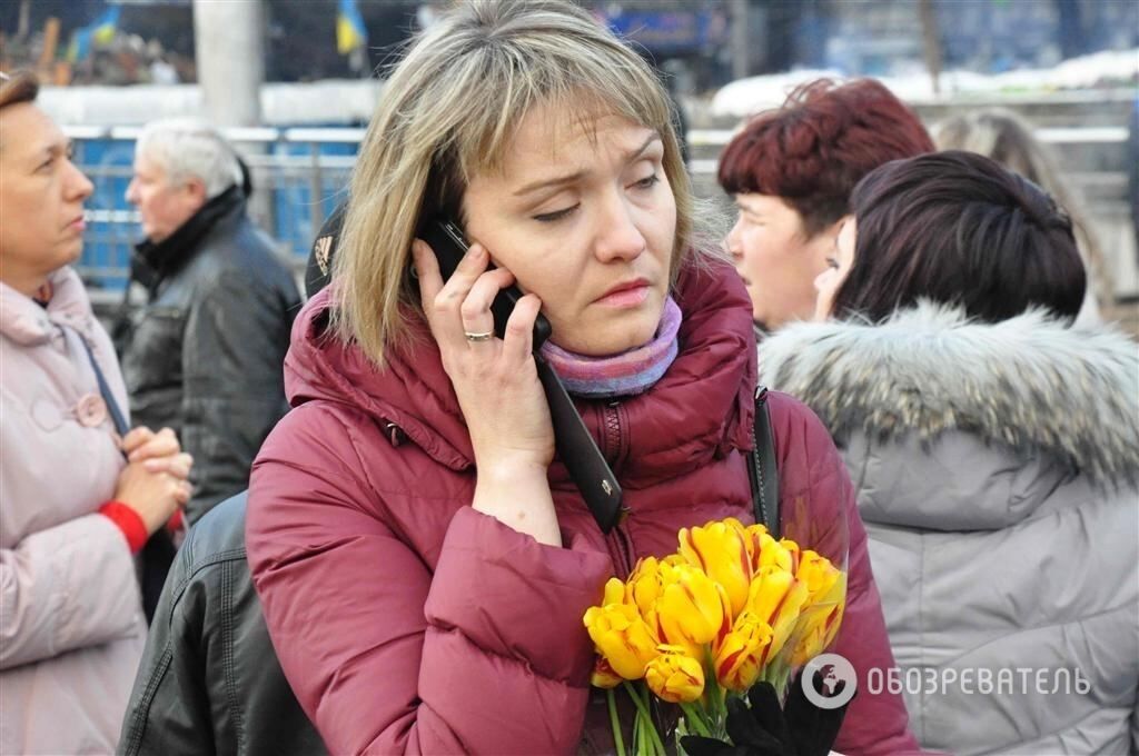 На Майдані оплакують Небесну Сотню. Фоторепортаж