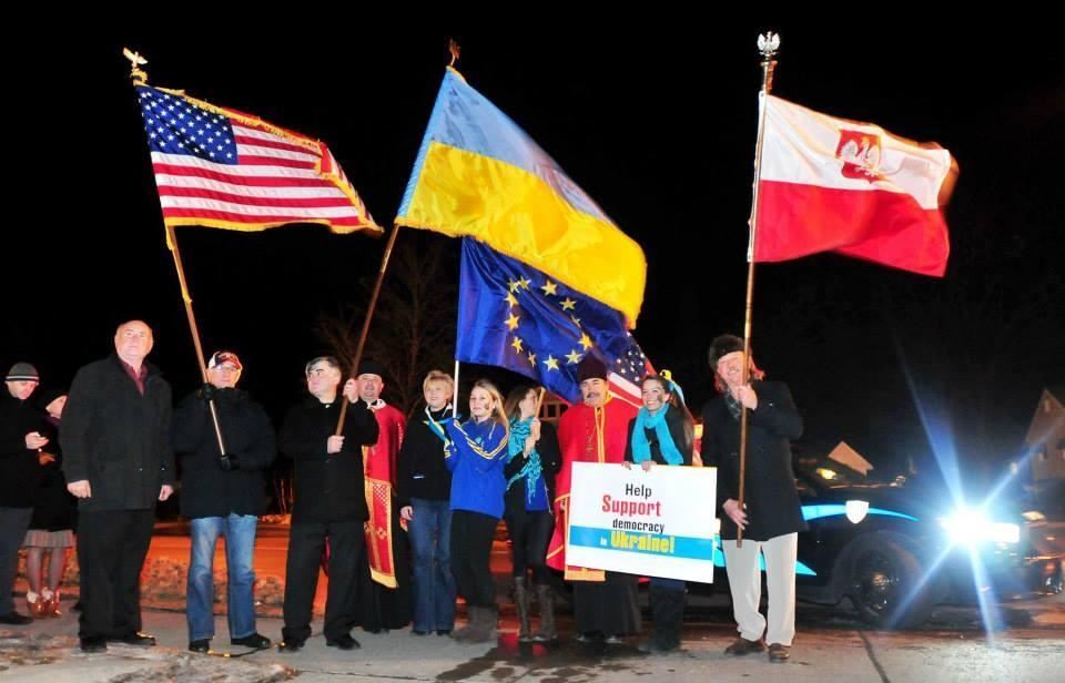 Світ вшанував пам'ять загиблих евромайдановцев. Фоторепортаж