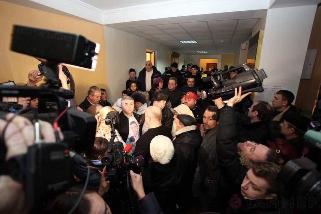 В Одесі прихильники Маркова увірвалися до суду і вимагають його звільнити
