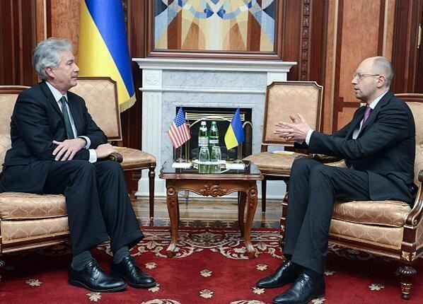 Яценюк з замом Держсекретаря США обговорив подальшу співпрацю