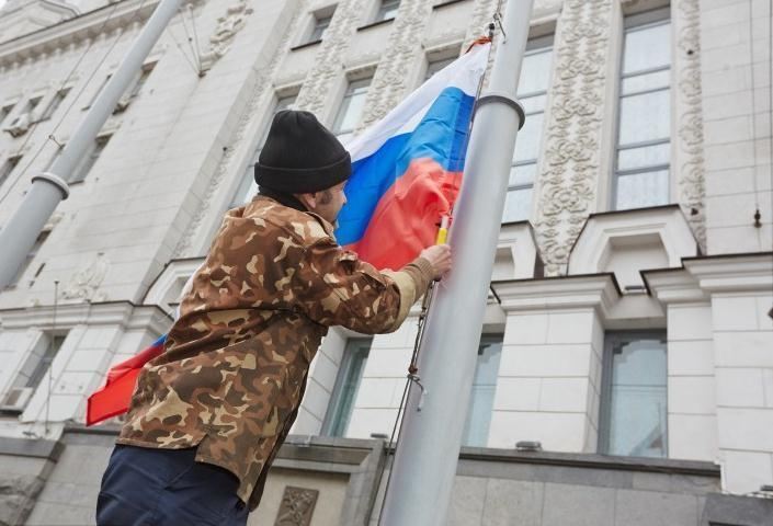 Кернес договорился: с харьковской мэрии сняли флаг России