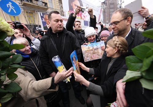 Тимошенко закликала згорнути наметове містечко біля Печерського суду