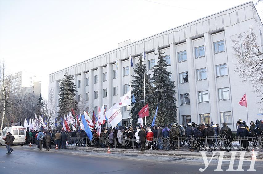 Заседание Киевсовета пикетировали, но не штурмовали