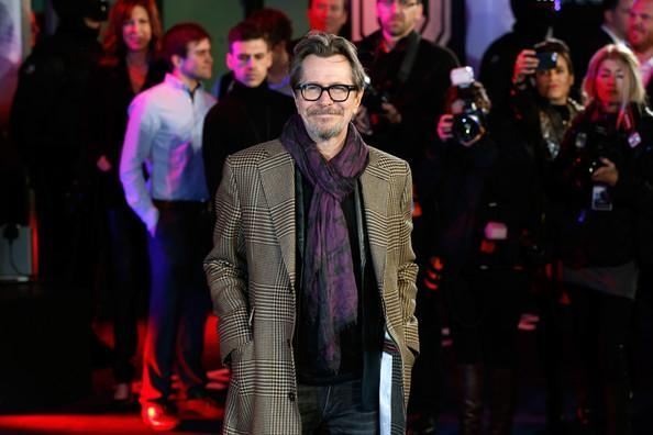 Пышная жена Робокопа на красной дорожке