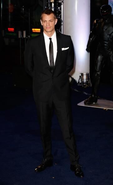 Пышная жена Робокопа на красной дорожке