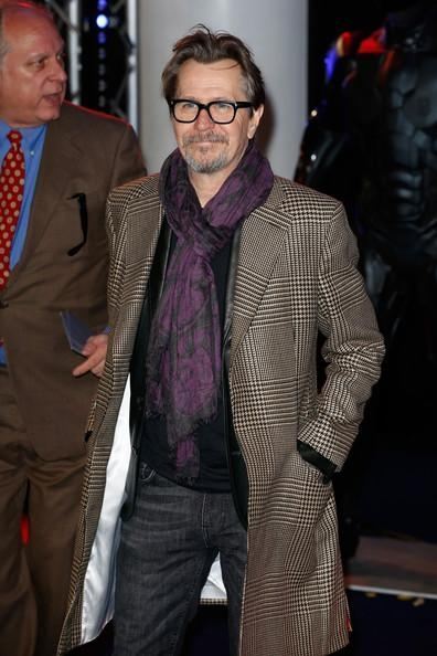 Пышная жена Робокопа на красной дорожке