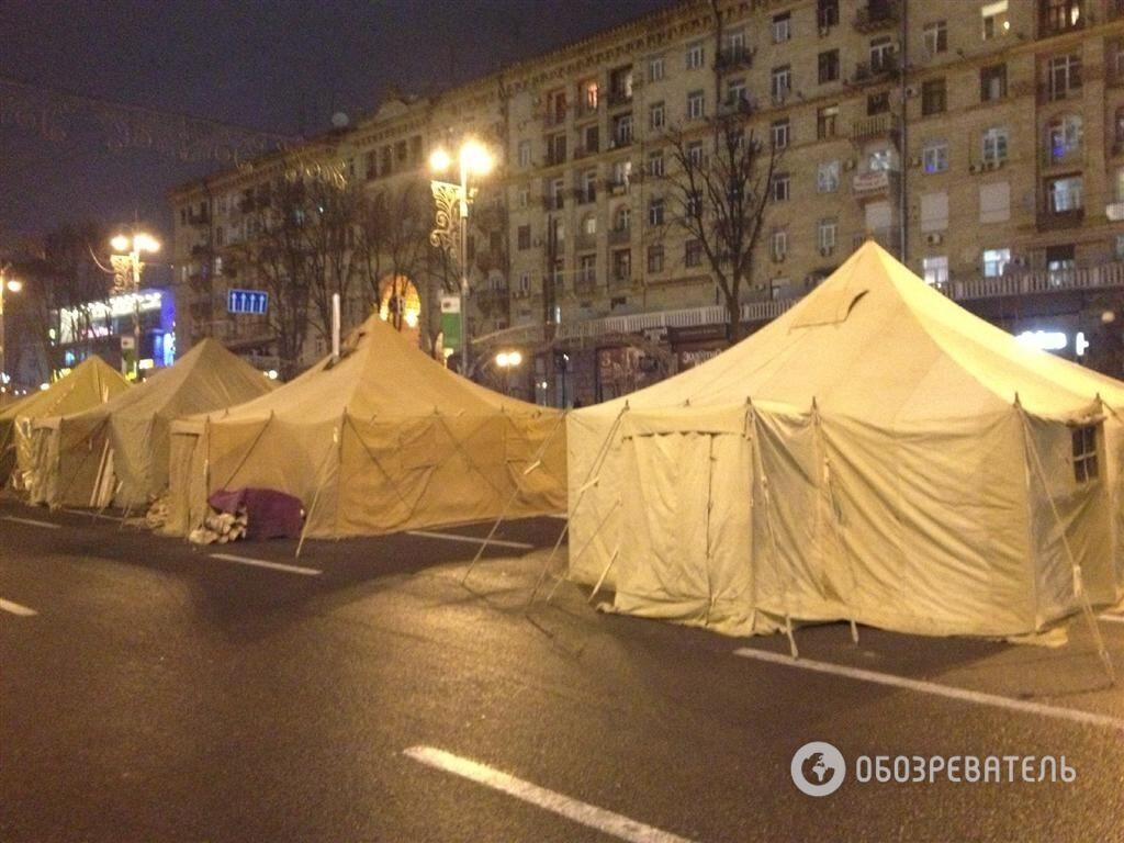Евромайдан: ніч, люди, барикади 