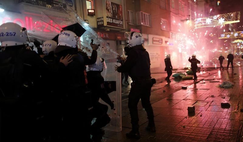 У Стамбулі розігнали протести проти цензури в Інтернеті