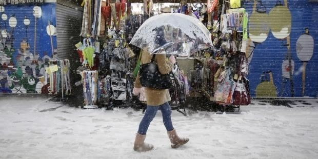 У Японії майже сто осіб постраждали через снігопад