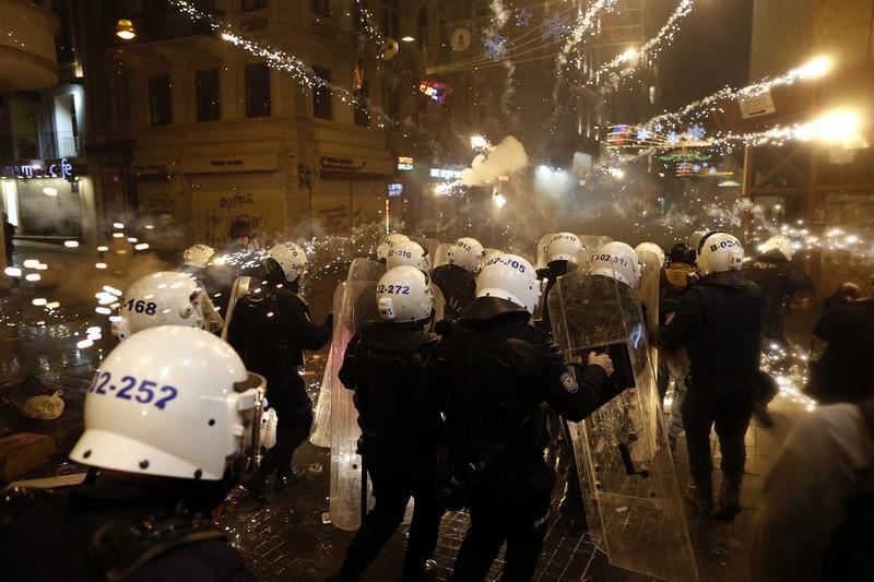 В Стамбуле разогнали протесты против цензуры в Интернете
