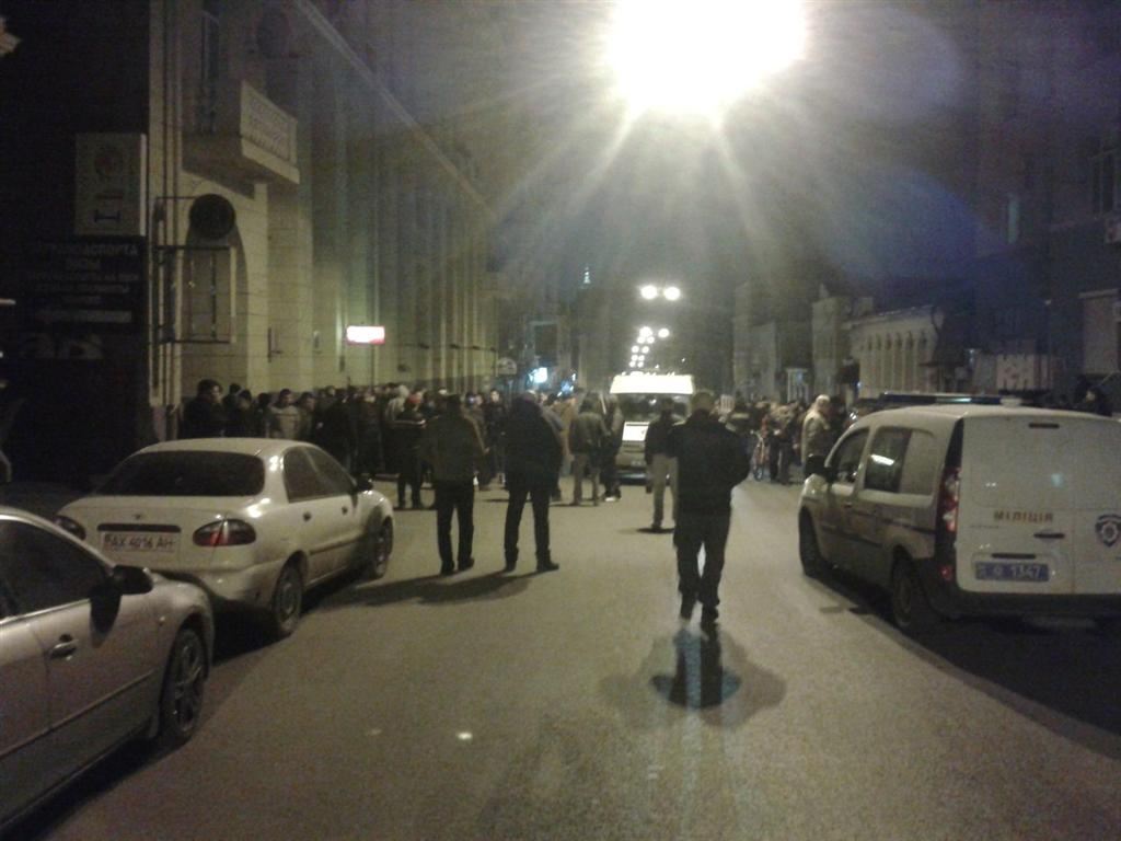 Забаррикадировавшиеся в здании "Просвиты" в Харькове люди сдались