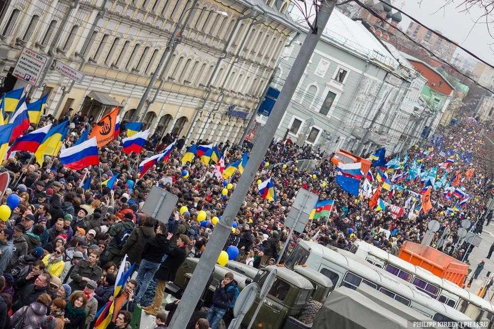 Московский "Марш мира" собрал десятки тысяч человек
