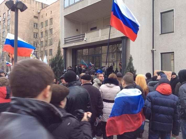 В Донецке сепаратисты захватили офис компании Таруты