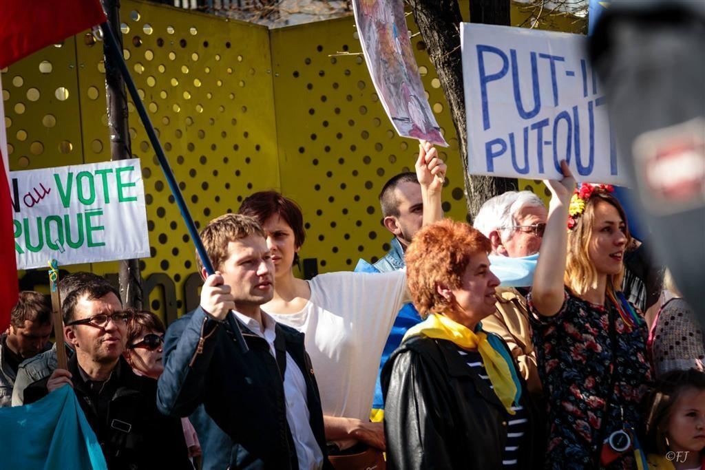 Українці Франції протестували в Парижі проти агресії РФ у Криму