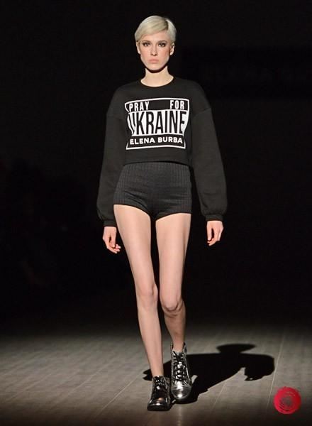 Елена Бурба показала на Ukrainian Fashion Week "Меланхолию" и свитшоты "Pray for Ukraine"