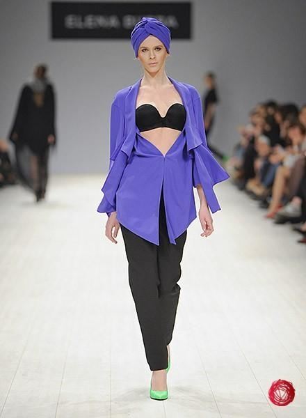 Елена Бурба показала на Ukrainian Fashion Week "Меланхолию" и свитшоты "Pray for Ukraine"