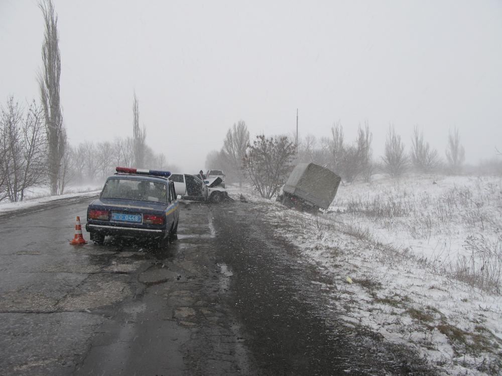 На Луганщине столкнулись ГАЗ и ВАЗ: погиб полугодовалый ребенок