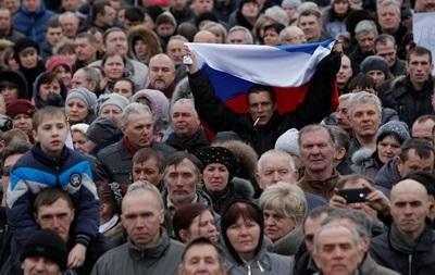 В Мариуполе бывших "срочников" вербуют на пророссийский митинг за 300 грн
