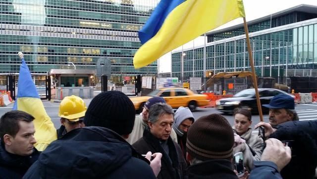 В Нью-Йорке митингующие поддержали украинцев