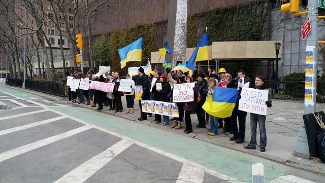 У Нью-Йорку мітингувальники підтримали українців