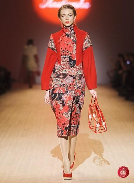 Новичок Ukrainian Fashion Week показала красивейшую коллекцию в национальном стиле