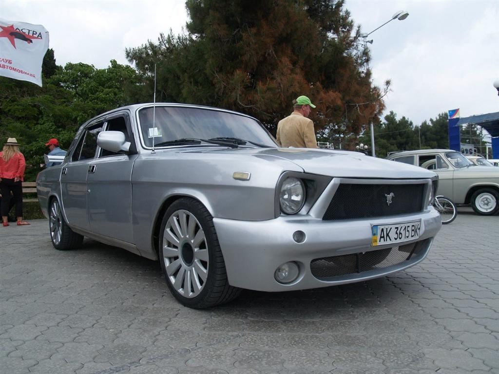 Вторая жизнь для "Волги" ГАЗ-24. Вызывающий тюнинг.