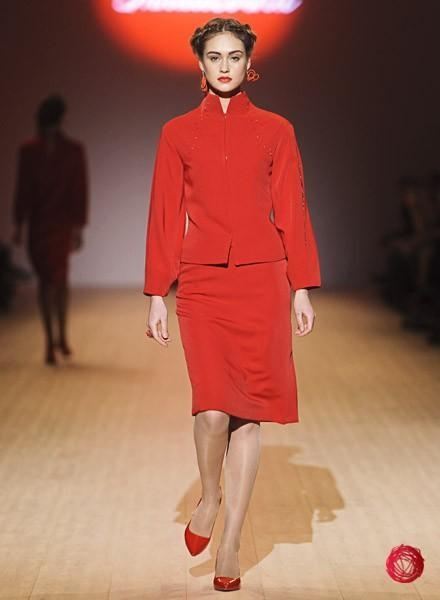 Новичок Ukrainian Fashion Week показала красивейшую коллекцию в национальном стиле