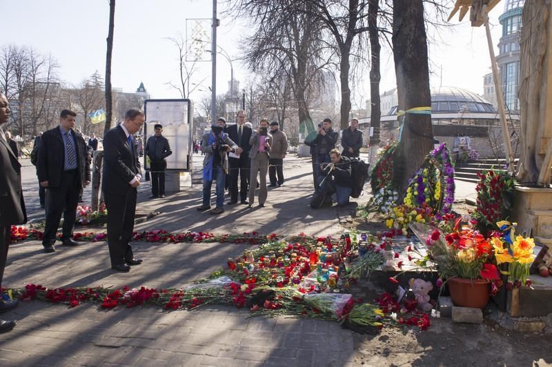 Генсек ООН побывал на Майдане